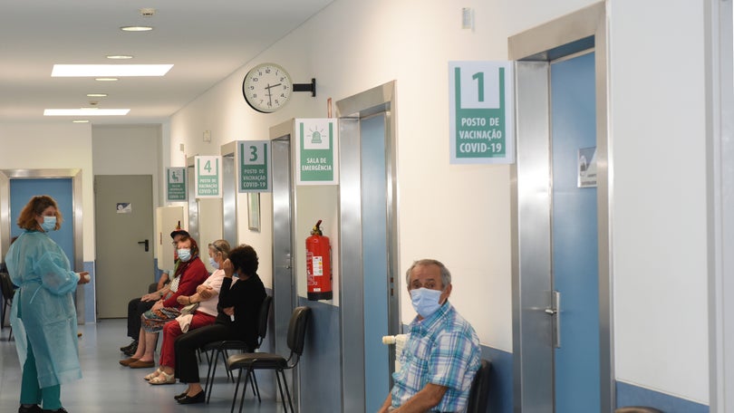 Imagem de Saúde vacinou 678 pessoas no dia de ontem