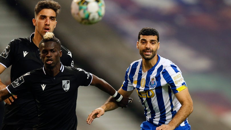Imagem de Porto vence o Guimarães