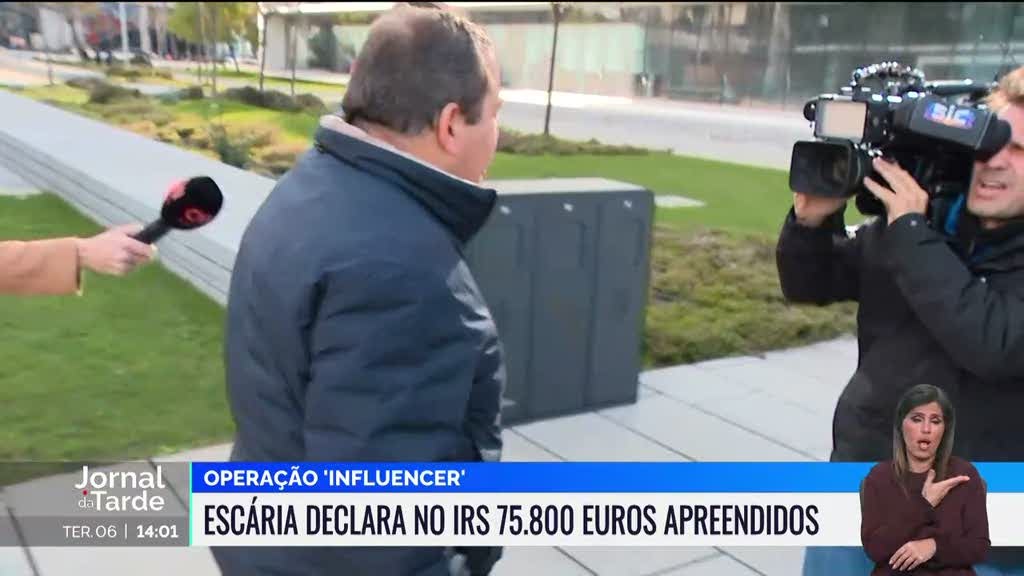 Vítor Escária vai declarar no IRS os 75.800 euros que foram apreendidos