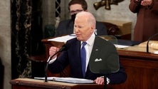 Imagem de Biden diz que EUA vão perseguir «oligarcas e líderes corruptos» russos