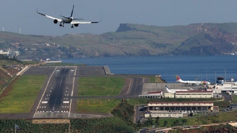 Mau tempo fez divergir cinco aviões