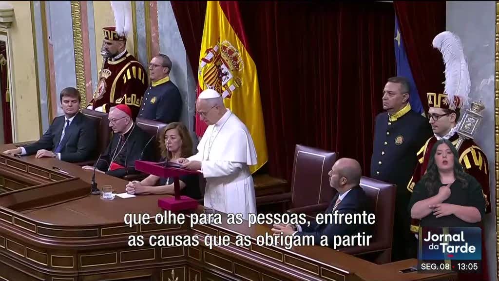 Papa pede uma resposta multilateral e digna para o drama dos