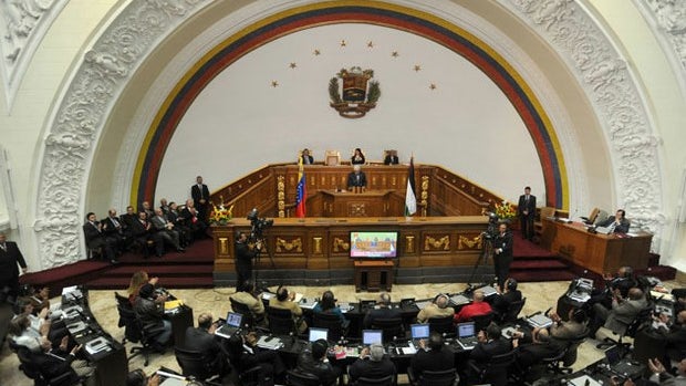 Parlamento venezuelano apoia relatório sobre violações dos direitos humanos