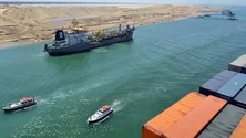 Imagem de Bloqueio do Canal do Suez leva a subida de 5% nos preços do petróleo