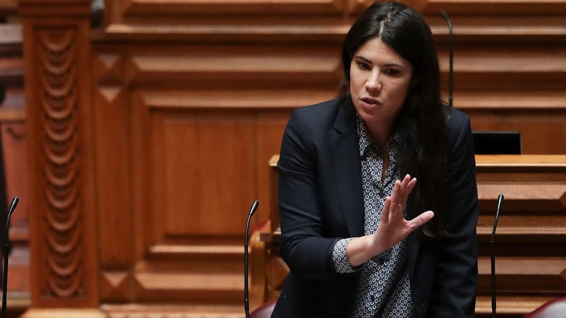 Imagem de Mariana Mortágua diz que parlamento já concluiu que não há qualquer ilegalidade