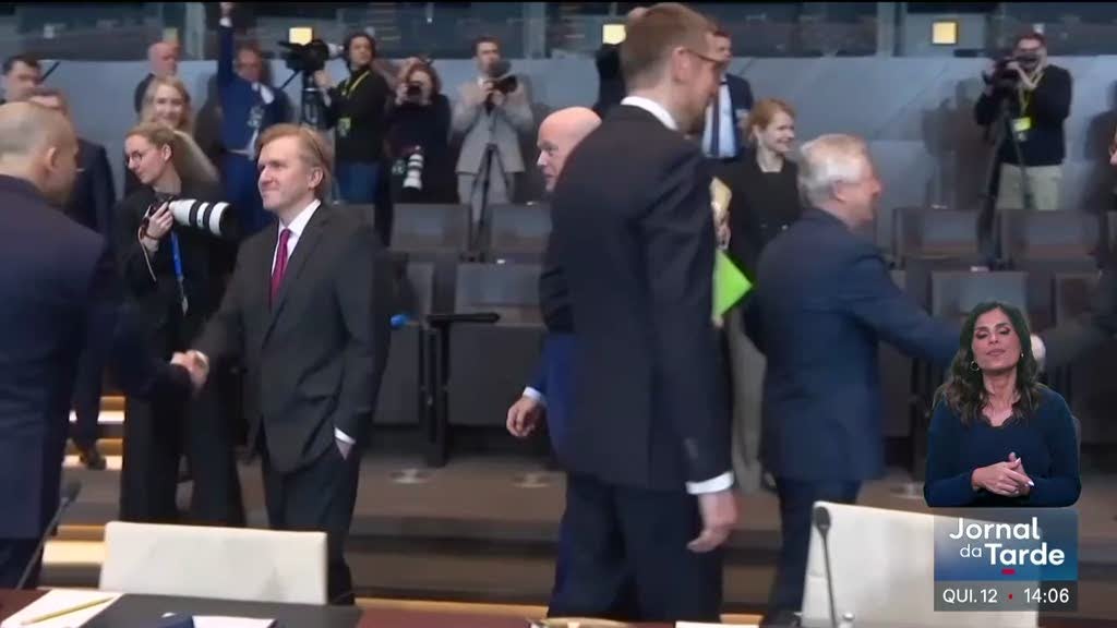 Europa vai assumir maior responsabilidade na defesa