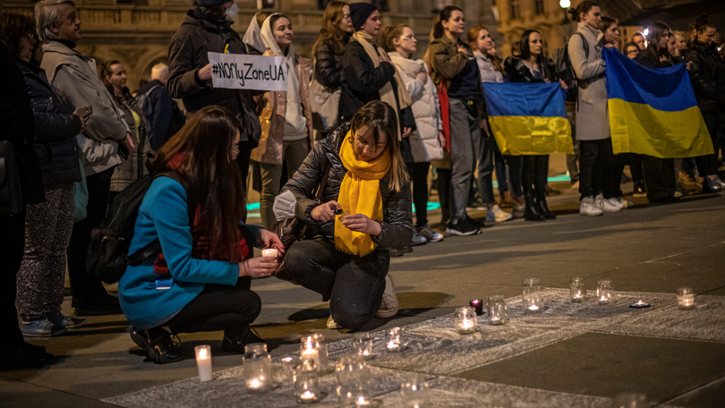 Milhares de pessoas manifestaram-se contra Putin em Praga