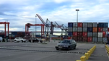 Imagem de CDS/Madeira pede serviços mínimos para a greve dos estivadores do porto de Lisboa (Áudio)