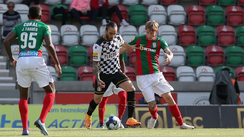 Marítimo volta às vitórias com goleada