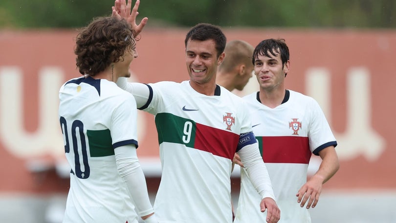 Portugal goleia Bielorrússia com golo do madeirense Henrique Araújo