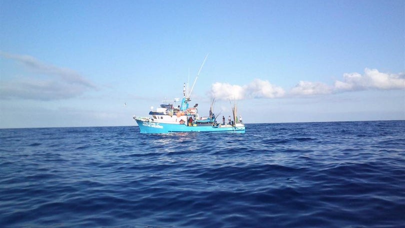 Evacuação de tripulante de navio de pesca