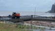 Imagem de Máquina trabalha junto à ribeira da Madalena do Mar (vídeo)