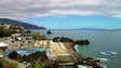 Câmara do Funchal encerra praias, reforça medidas nos mercados e suspende eventos