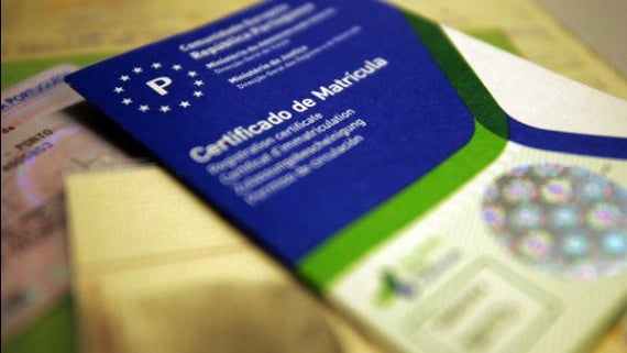 Documento Único Automóvel vai passar a ter formato semelhante ao cartão de cidadão