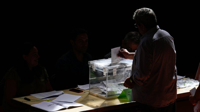 Imagem de Votação em Espanha chega aos 53%