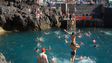 Madeirenses cumprem a tradição do primeiro mergulho do ano