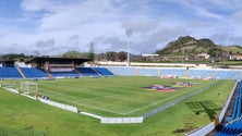Obras adequam Estádio de São Miguel à pandemia (Vídeo)