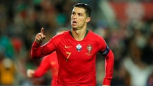 Imagem de Fernando Santos espera Ronaldo «super motivado»