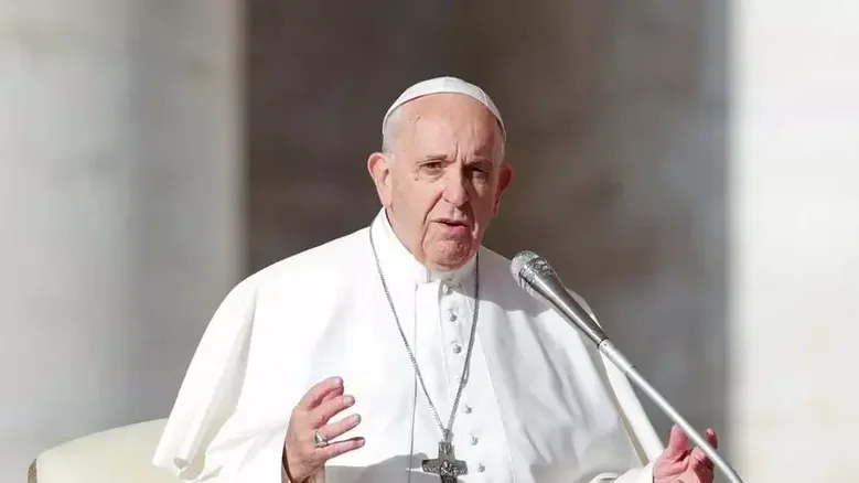 Imagem de Papa Francisco visita Fátima em 2023