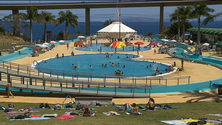 Imagem de Aquaparque recebe 200 pessoas por dia (vídeo)