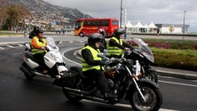 Motociclistas em protesto contra inspeções obrigatórias