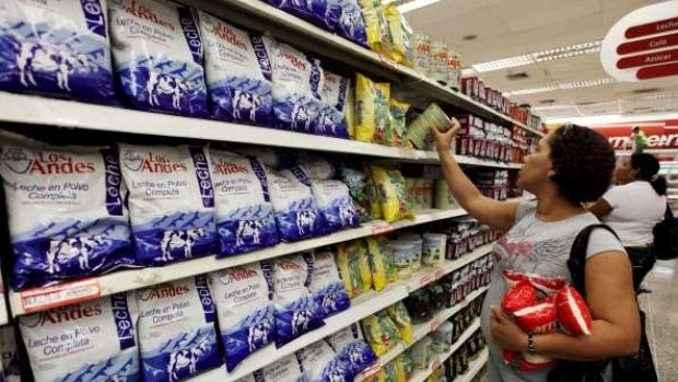 Na Venezuela há mais produtos à venda mas preços altos afastam compradores