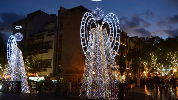 Iluminação natalícia na Madeira custa 1,8ME e destaca vários edifícios do Funchal