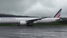 Imagem de Aviões obrigados a aterrar nas Lajes devido a indisposição de passageiros