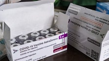 Imagem de AstraZeneca atrasa entrega das vacinas