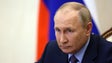 Titulares de cargos públicos russos acusam Putin de traição por invasão