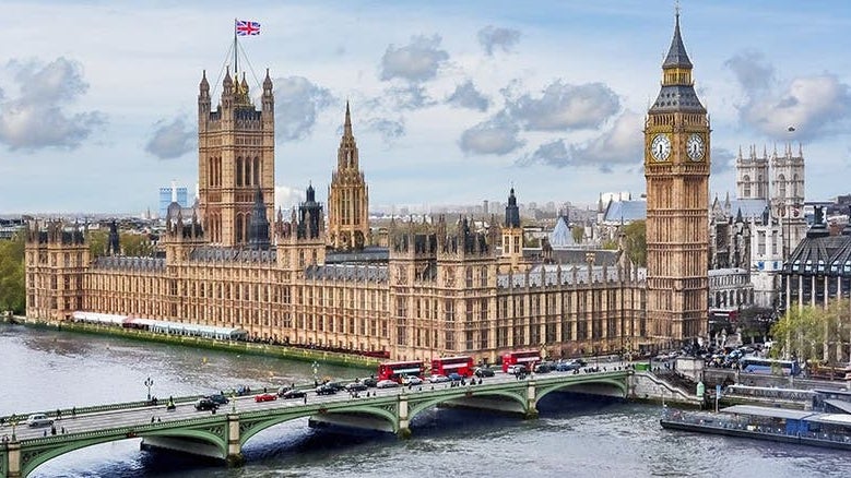Imagem de Londres publica «lista verde» de destinos de férias