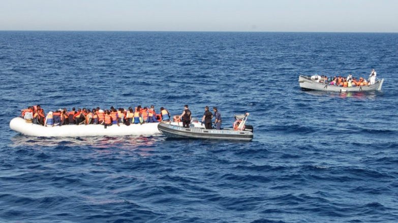 Imagem de Migrantes que desembarcaram em Faro vão ser transferidos para a prisão do Linhó