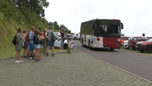 Constrangimentos e descontentamento no primeiro dia do serviço shuttle para a Lagoa do Fogo