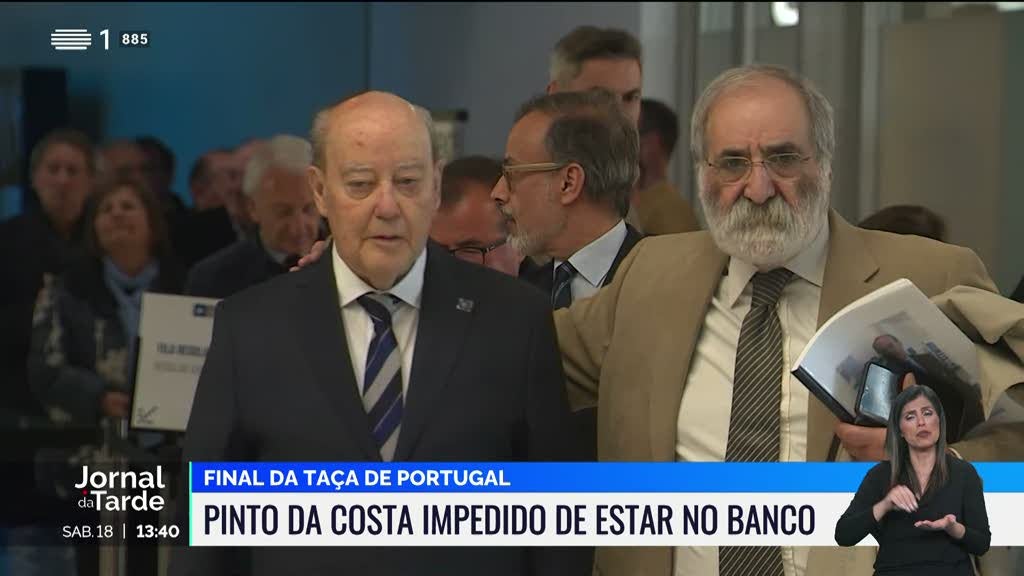 Pinto da Costa impedido de sentar-se no banco do Porto na final da Taça de Portugal