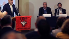 Imagem de Paulo Cafôfo diz que o Governo Regional está a falhar à Administração Pública