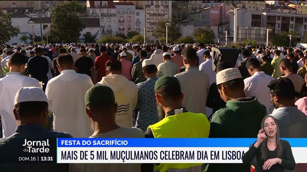 Muçulmanos celebram início da Festa do Sacrifício em Lisboa