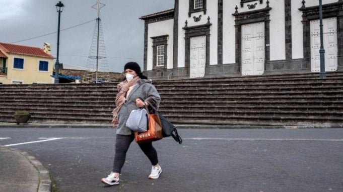 Governo dos Açores decreta uso obrigatório de máscara