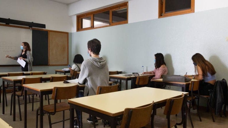 Há 10 novos casos de Covid nas escolas