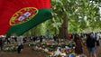 Imagem de Isabel II: Portugueses somam-se a multidão em Buckingham