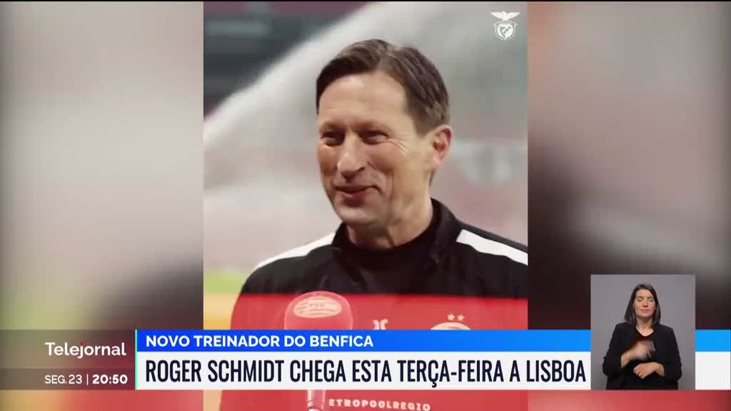 Novo treinador do Benfica chega esta terça-feira a Lisboa