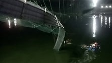 Imagem de Pelo menos 35 mortos em queda de ponte suspensa na Índia