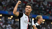 Imagem de Cristiano Ronaldo bisa e embala a Juventus depois de recuperar da Covid-19