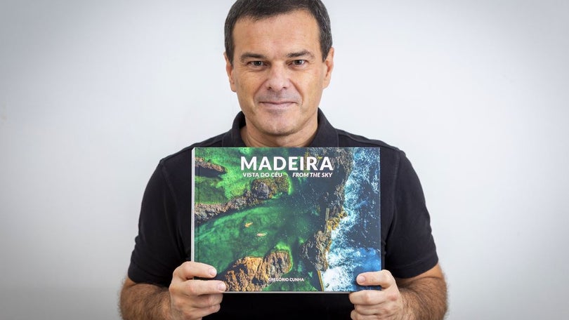 Fotojornalista apresenta Madeira vista do céu em livro