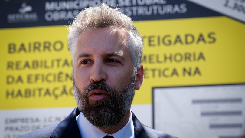 Pedro Nuno Santos diz que Portugal tem programa público «consistente» para a habitação
