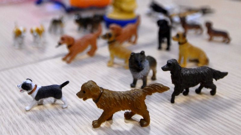 Bruxelas impõe limites a uso de corante anilina nos brinquedos