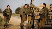 Imagem de Exército israelita encerra instalações de sete ONG palestinianas