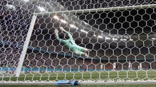 Imagem de França vai para casa pela mão da Suíça