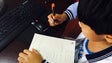 Imagem de Governo da Madeira vai investir em computadores para alunos carenciados (Áudio)