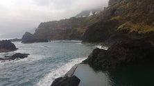 Imagem de Homem que caiu ao mar no Seixal continua desaparecido