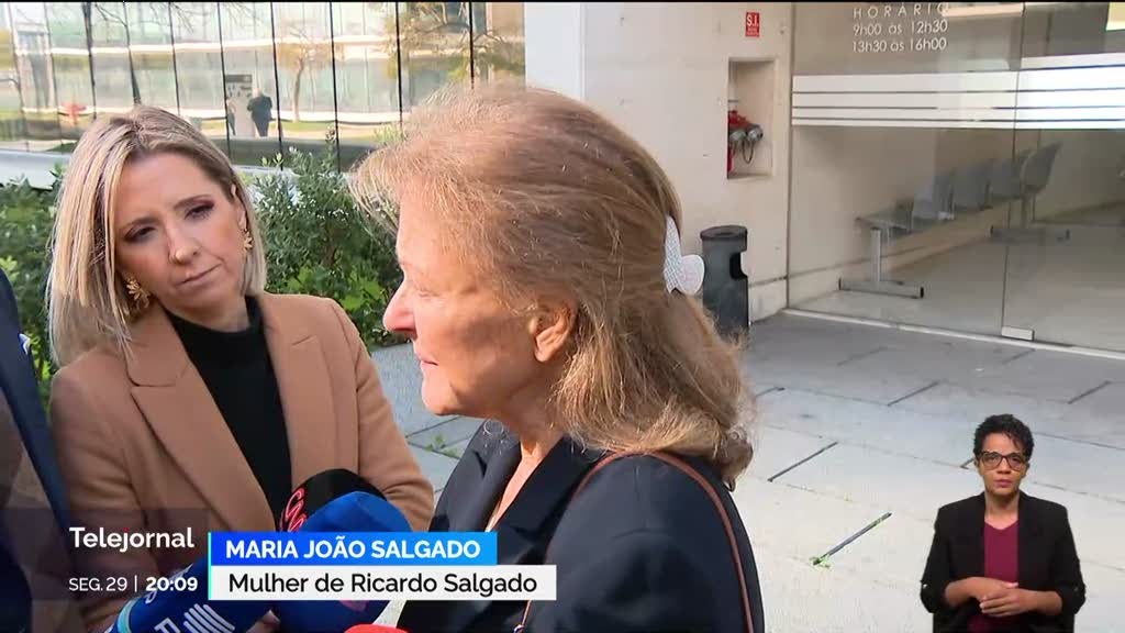 Mulher de Ricardo Salgado testemunha doença do antigo banqueiro